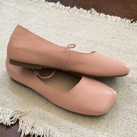 Empress Women's Pink Square-Toe Mary Jane Flats size 39 / 9 - Picture 5 of 6